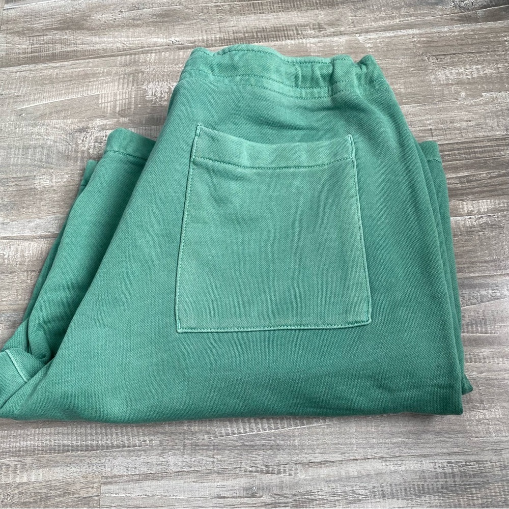 Nike Green Sweat Shorts - Picture 3 of 3